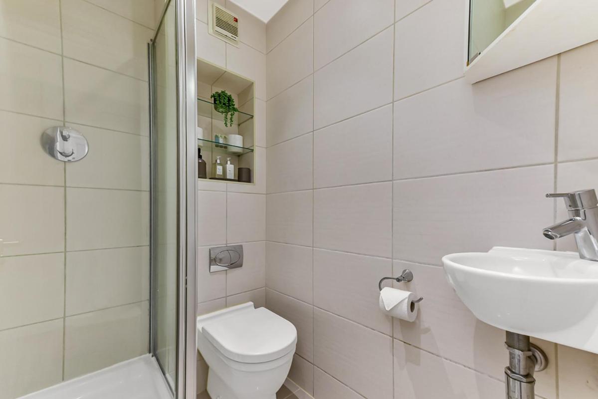 Spacious Cosy 2 Bed Flat, Central Londra Dış mekan fotoğraf